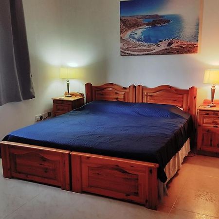 Private Double Bedroom & Private Bathroom & Shared Kitchen St. Paul's Bay Dış mekan fotoğraf