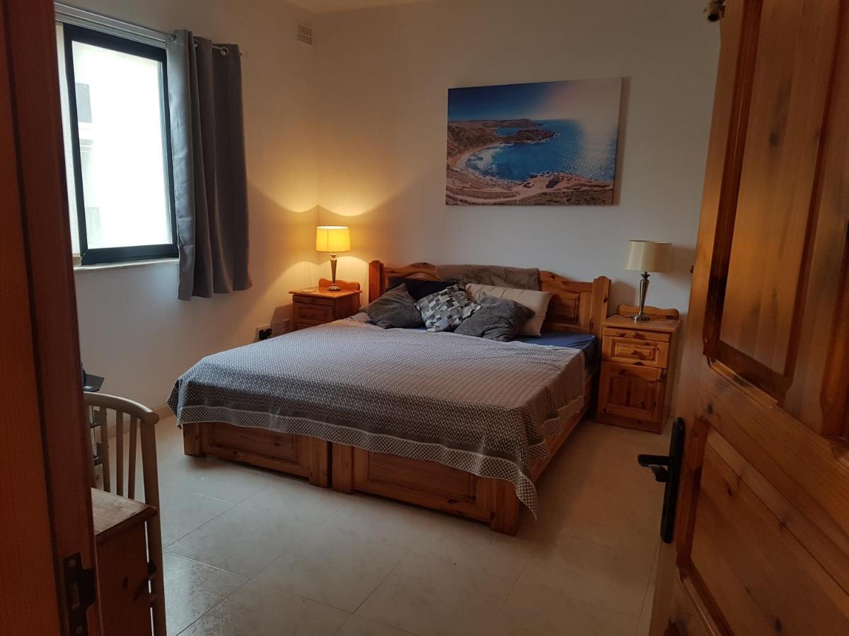 Private Double Bedroom & Private Bathroom & Shared Kitchen St. Paul's Bay Dış mekan fotoğraf